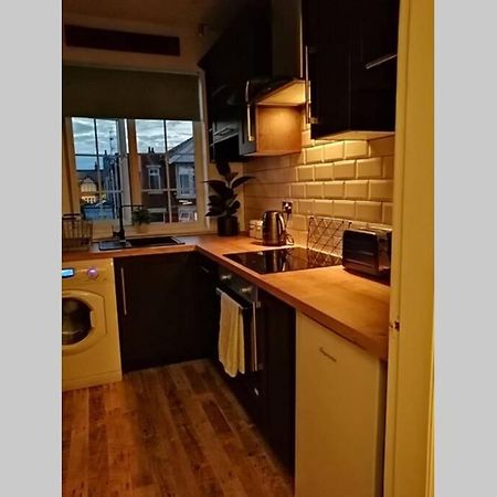 Unique 2 Bedroom Apartment In The Ideal Location Blackpool Luaran gambar